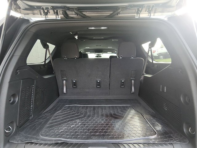 Used 2024 Chevrolet Suburban LS w/ Driver Alert Package AWD/4WD image 15