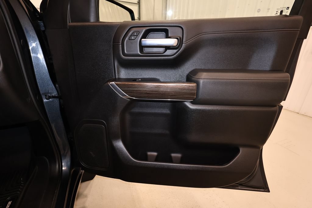 Used 2019 Chevrolet Silverado 1500 LT w/ All-Star Edition AWD/4WD image 19