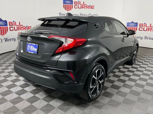 Used 2019 Toyota C-HR XLE image 5