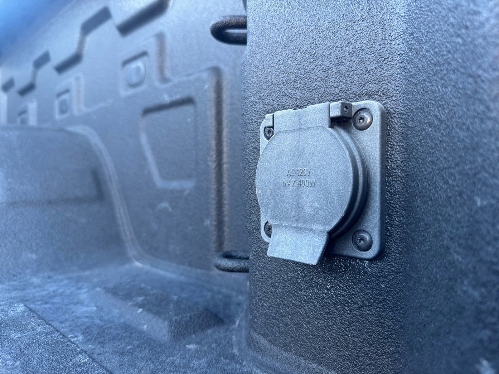 Used 2024 GMC Sierra 1500 AT4 w/ Technology Package image 19