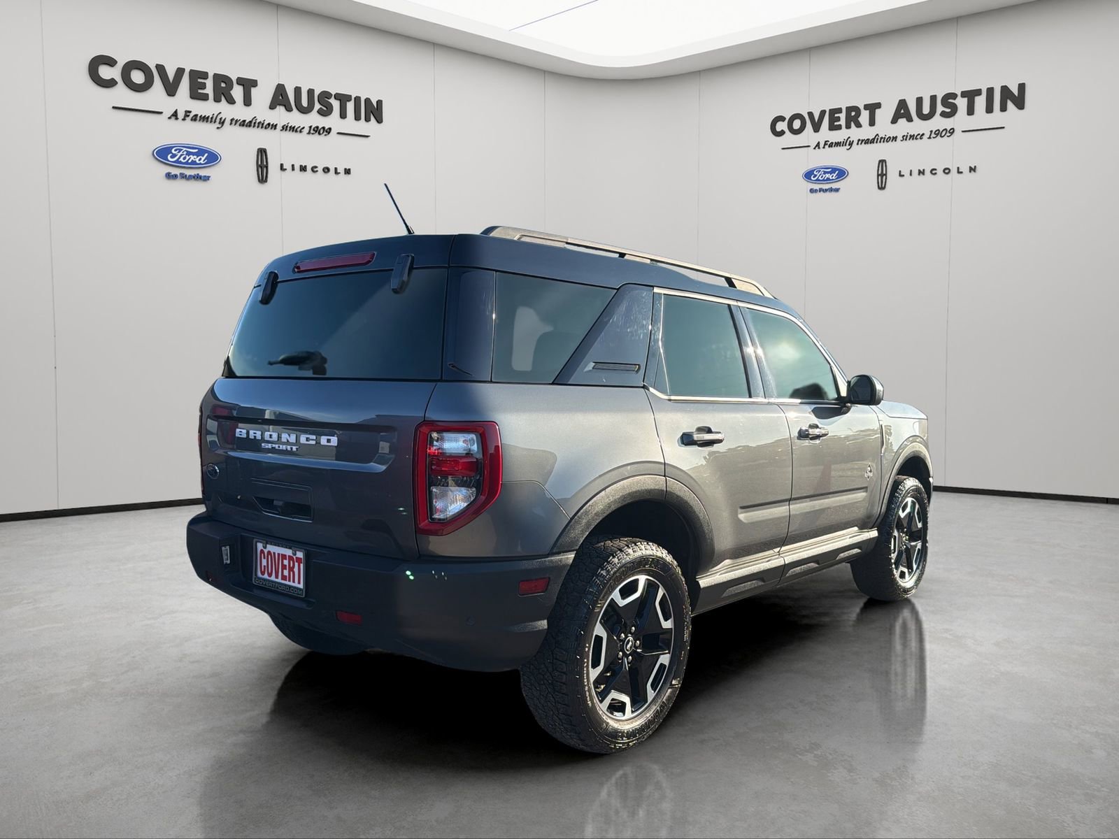 Certified 2021 Ford Bronco Sport Outer Banks AWD/4WD image 5