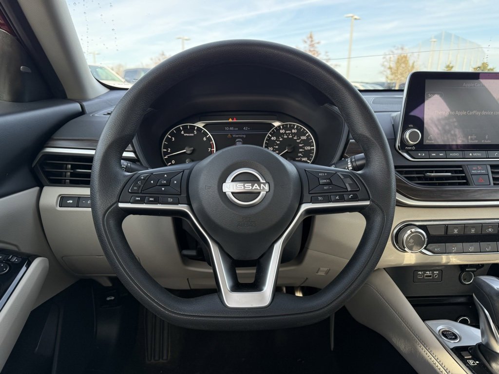 Used 2023 Nissan Altima 2.5 SV image 14