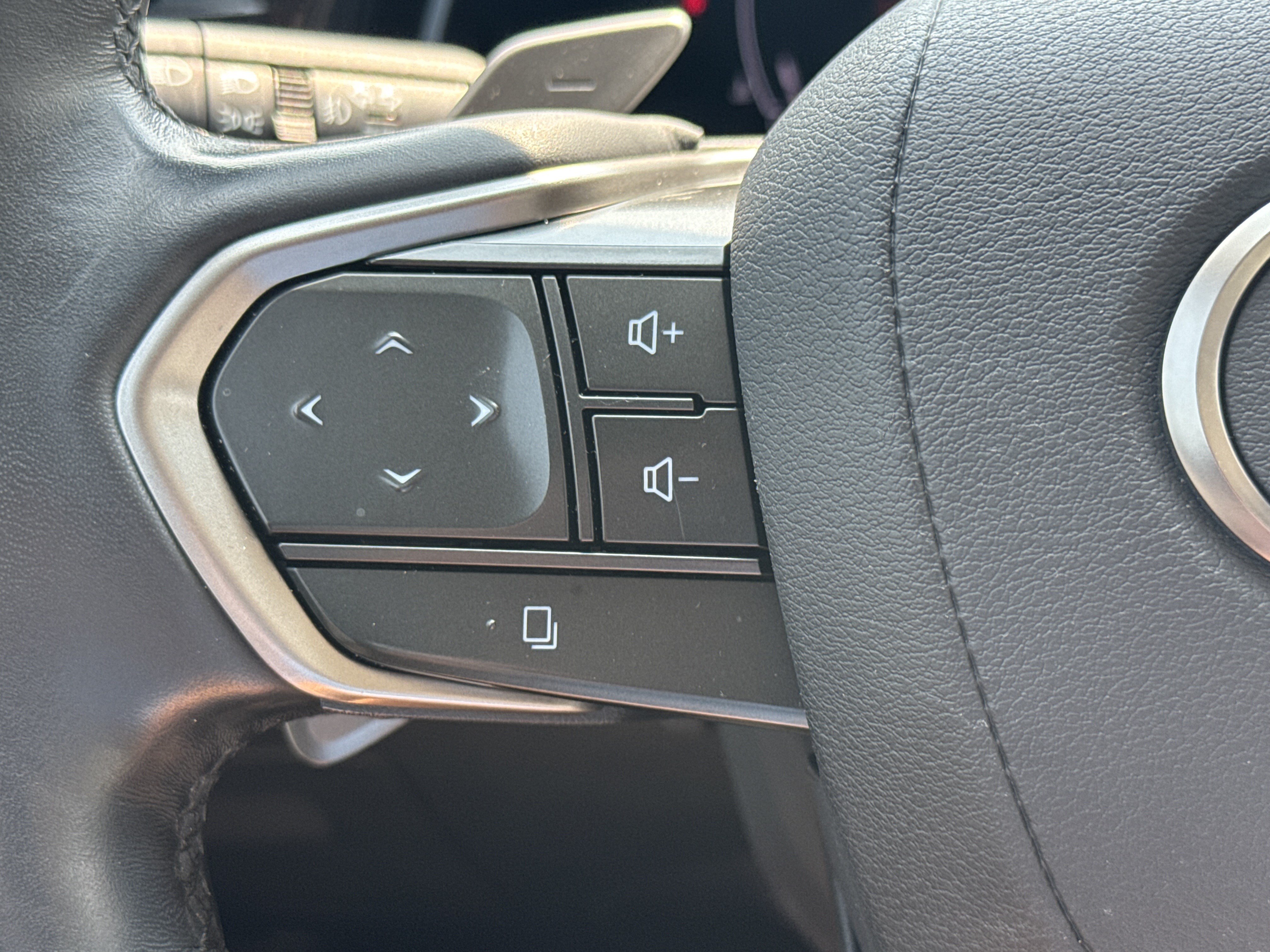 Used 2023 Lexus RX 350 FWD w/ Accessory Package (Z1) image 16