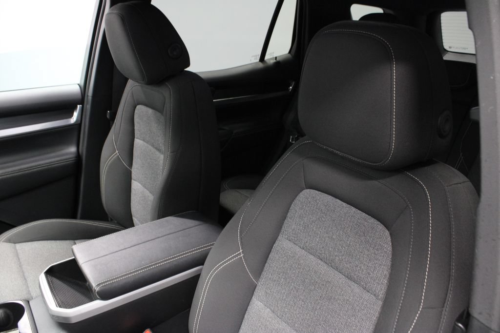 Used 2025 GMC Terrain Elevation AWD/4WD image 27