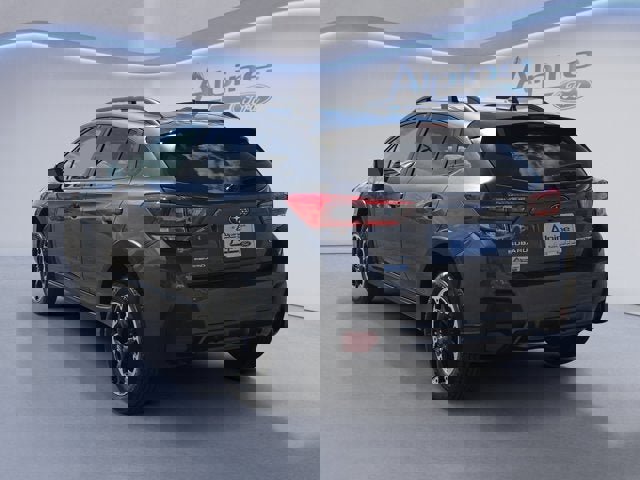 Used 2023 Subaru Crosstrek 2.0i Premium AWD/4WD image 3