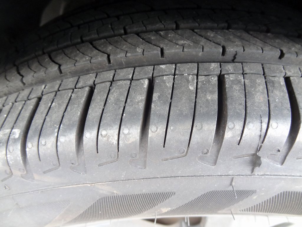 Used 2021 Hyundai Elantra SEL image 12