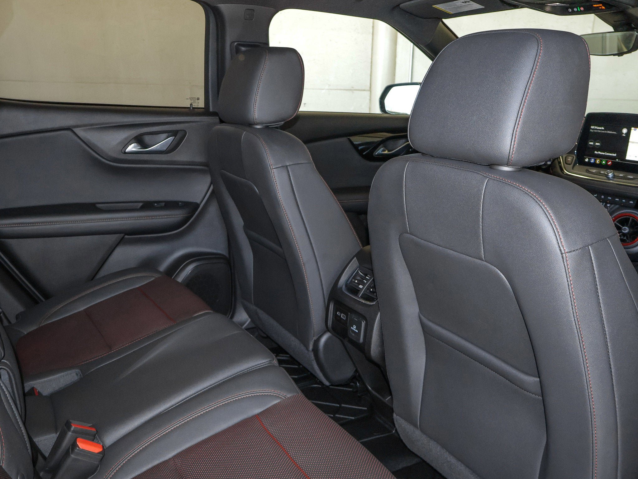 Used 2024 Chevrolet Blazer RS w/ Driver Confidence II Package AWD/4WD image 43