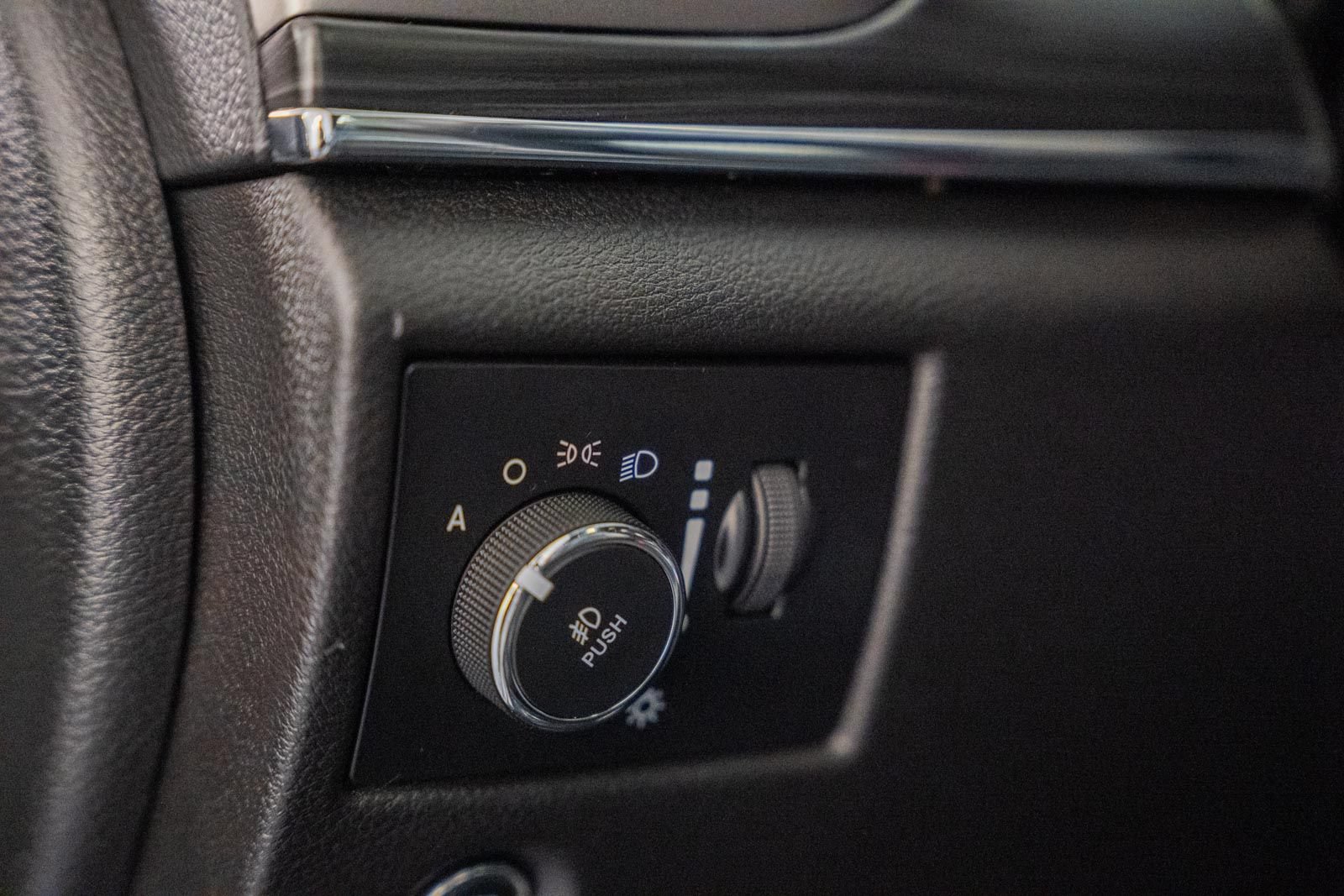 Used 2019 Jeep Grand Cherokee Limited w/ Luxury Group II RWD image 47