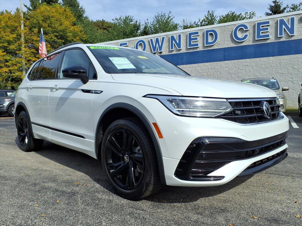 Used 2024 Volkswagen Tiguan SE R-Line image 7