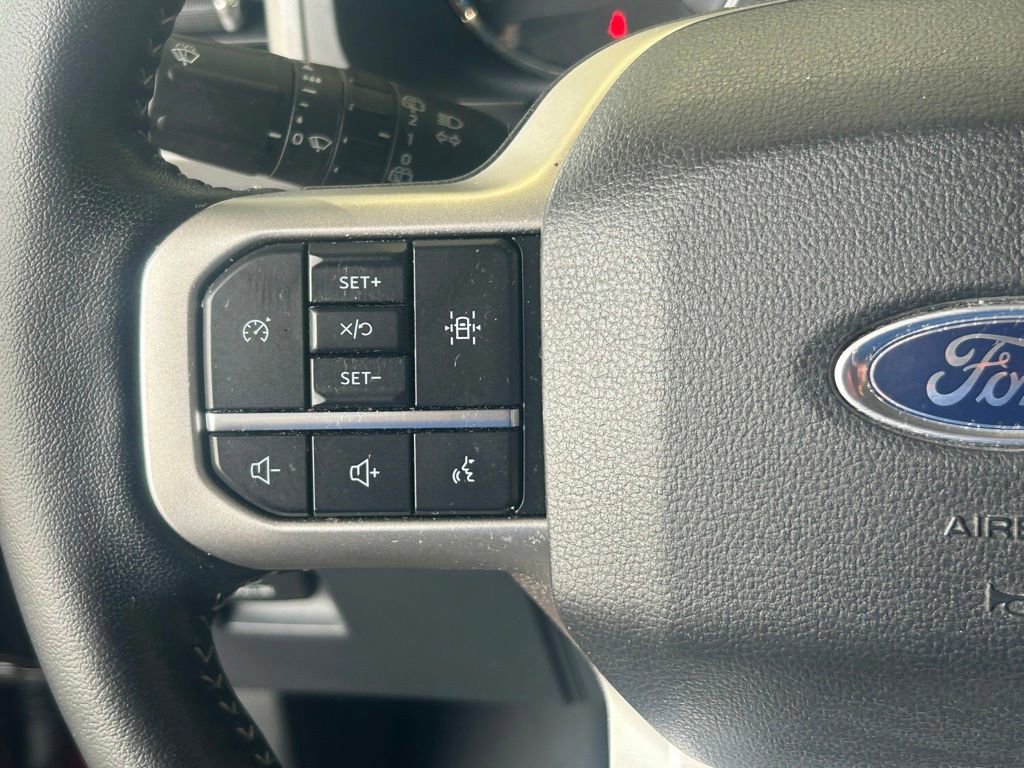 Certified 2022 Ford Expedition XLT image 40