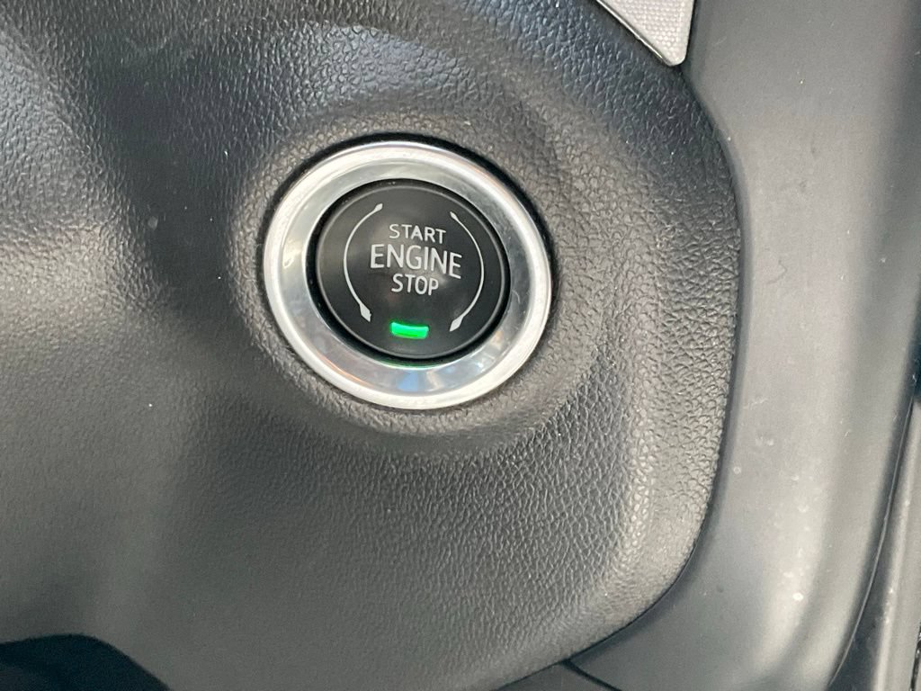 Used 2020 GMC Sierra 1500 Elevation w/ Elevation Value Package AWD/4WD image 9