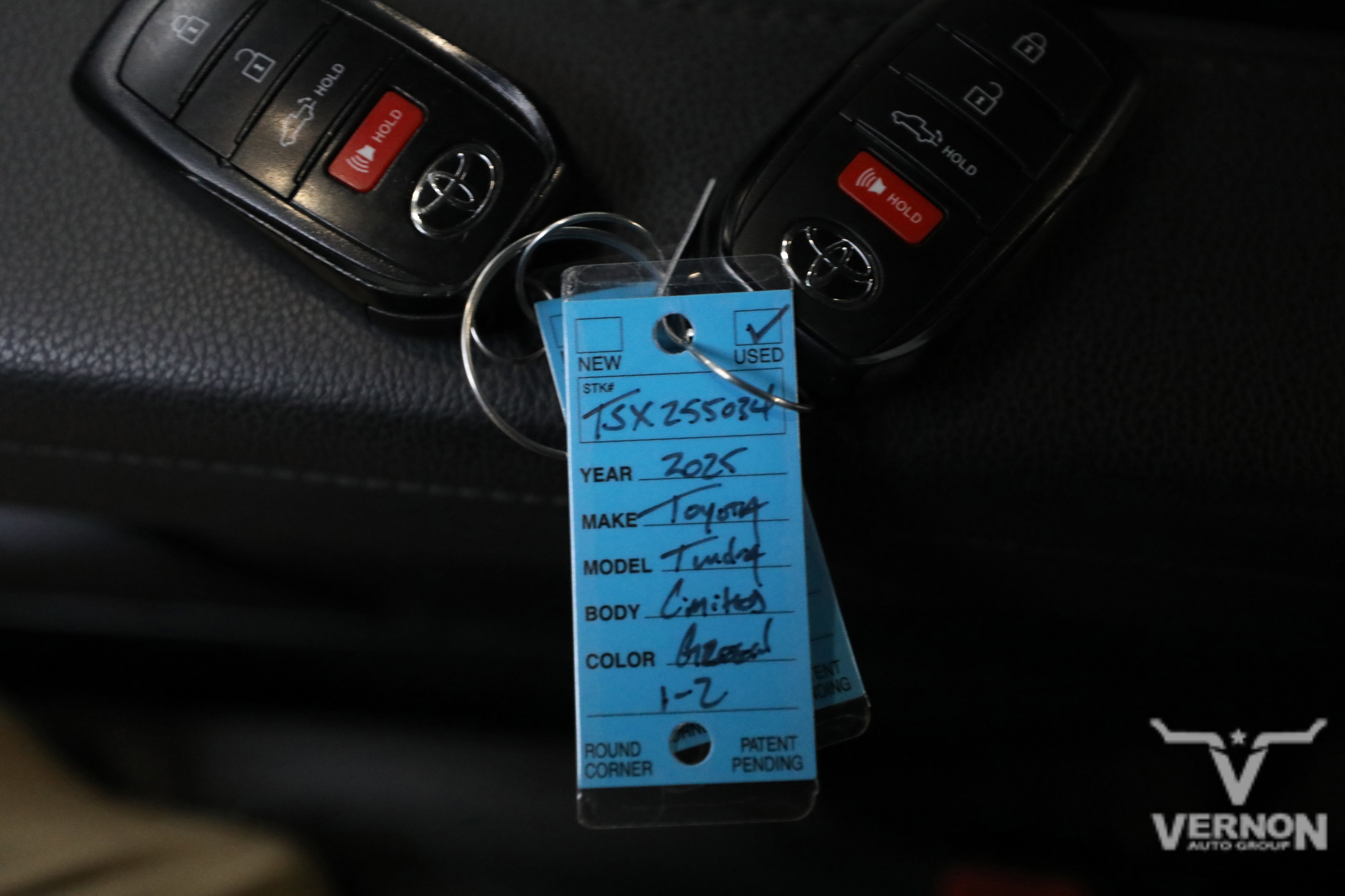 Used 2025 Toyota Tundra Limited w/ Power Package image 11