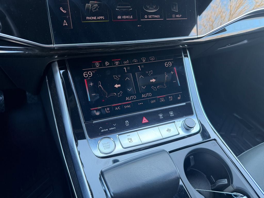 Used 2019 Audi Q8 Prestige w/ Towing Package AWD/4WD image 43