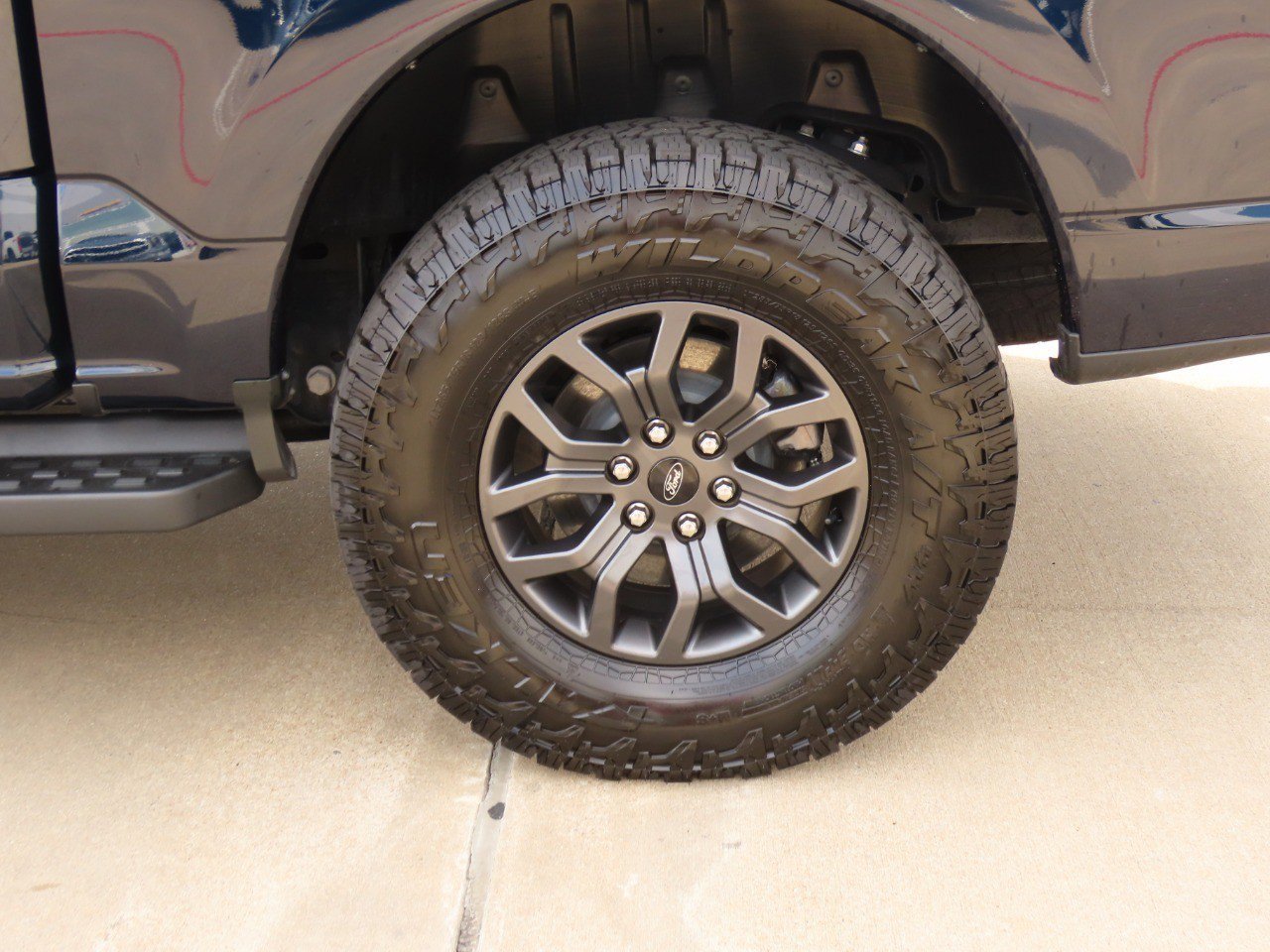 Certified 2025 Ford F150 Lightning Lariat image 18