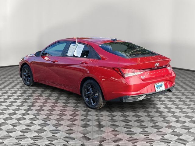 Used 2021 Hyundai Elantra SEL FWD image 3