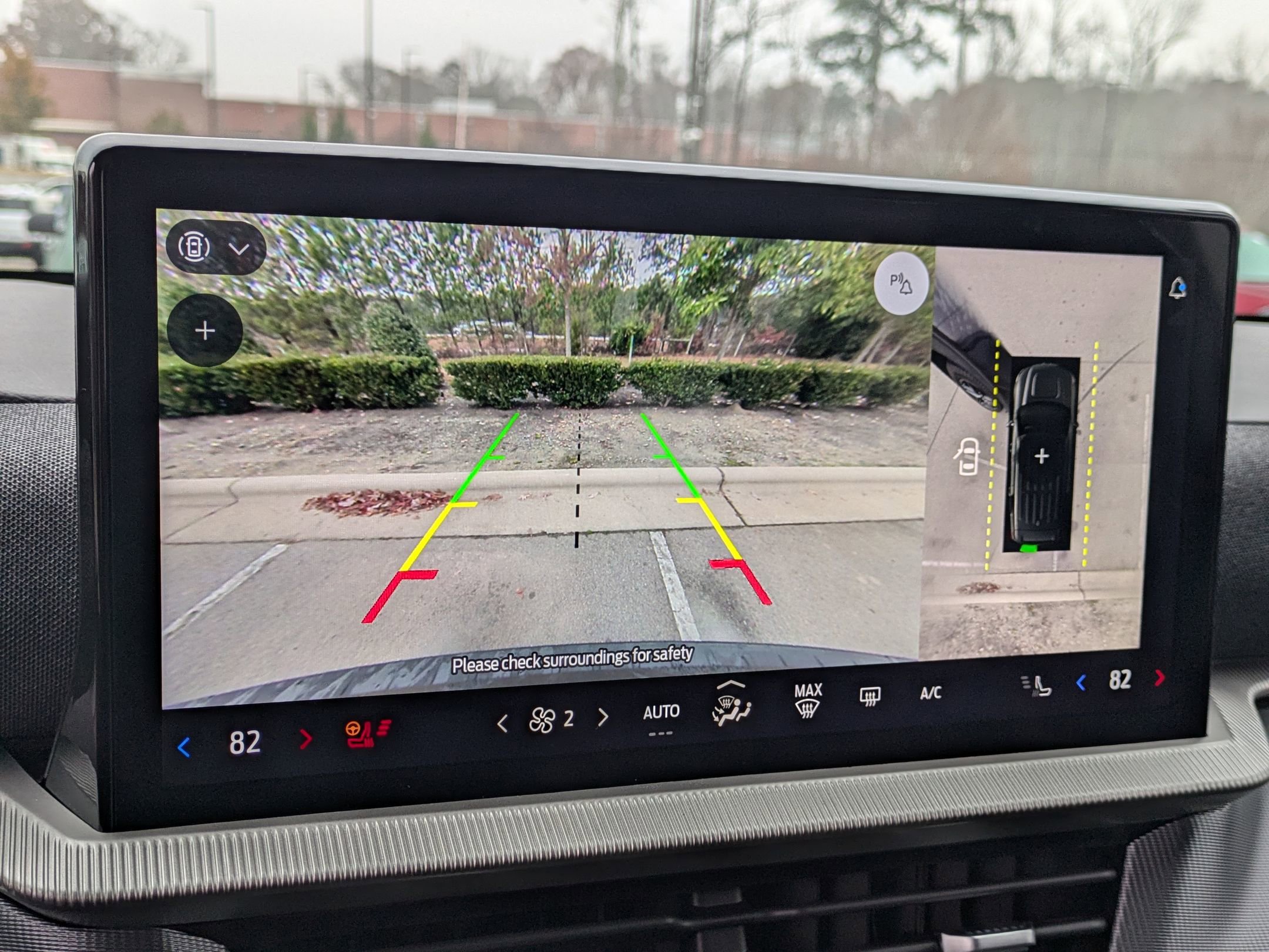 Certified 2025 Ford Explorer ST-Line w/ Premium Package image 23