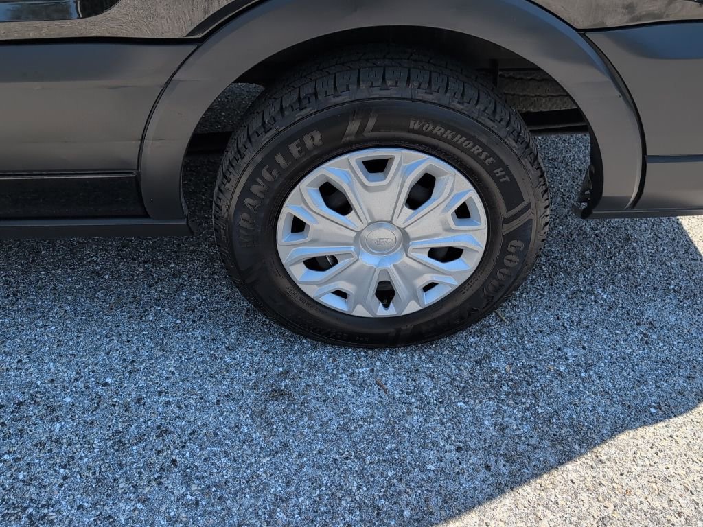 Certified 2022 Ford Transit 350 XLT image 12