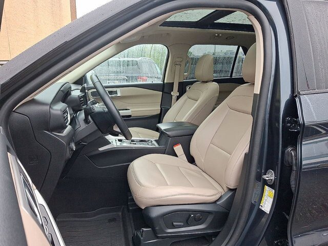 Certified 2023 Ford Explorer XLT w/ Equipment Group 202A AWD/4WD image 10