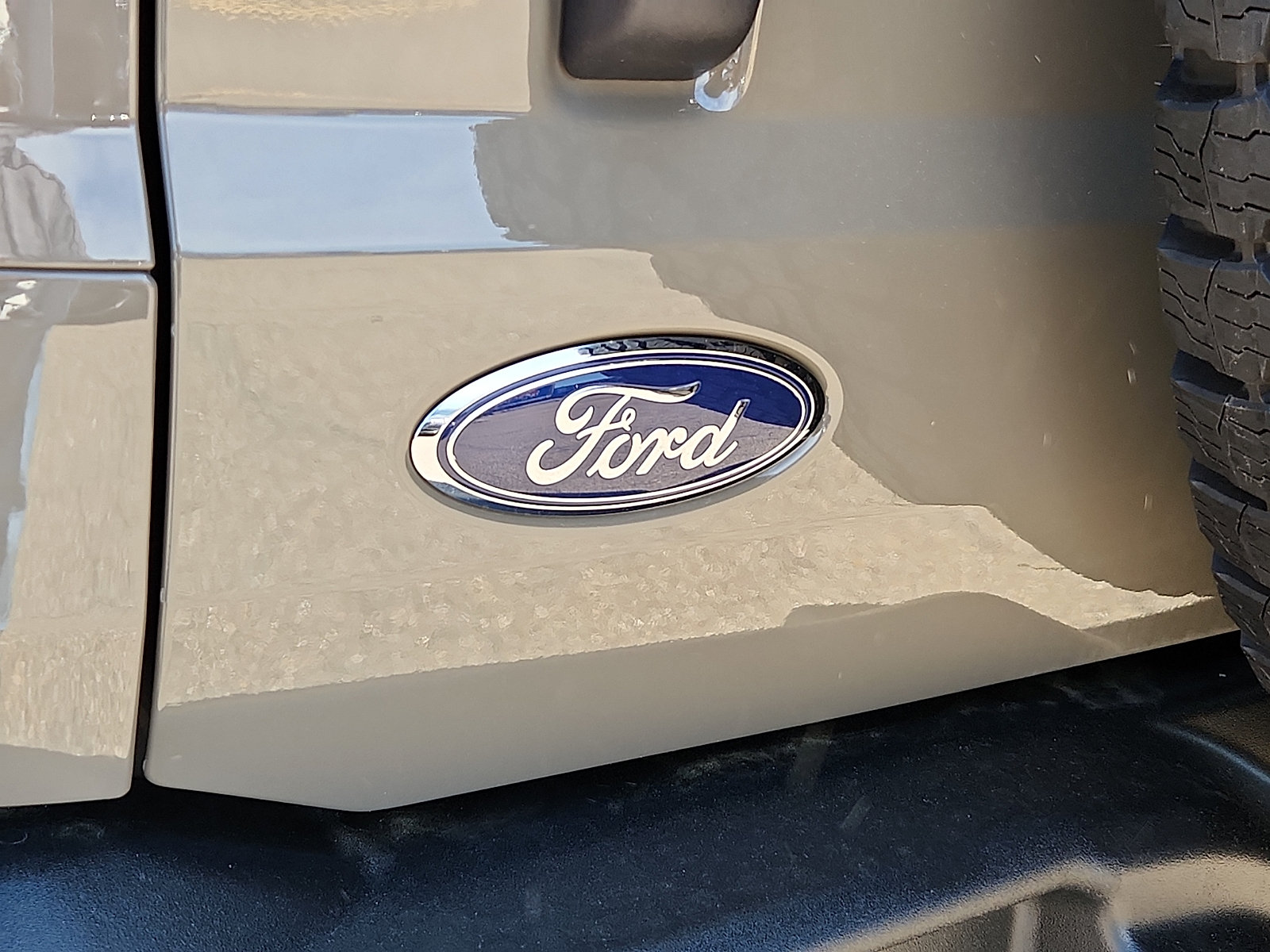Certified 2025 Ford Bronco Outer Banks w/ Sasquatch Package AWD/4WD image 29