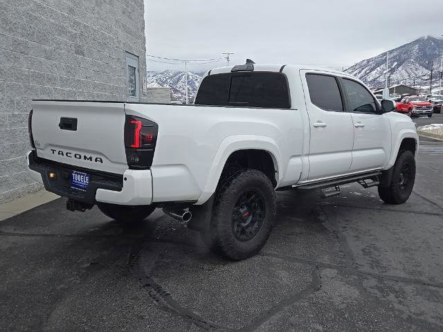 Used 2018 Toyota Tacoma TRD Sport w/ Technology Package image 5
