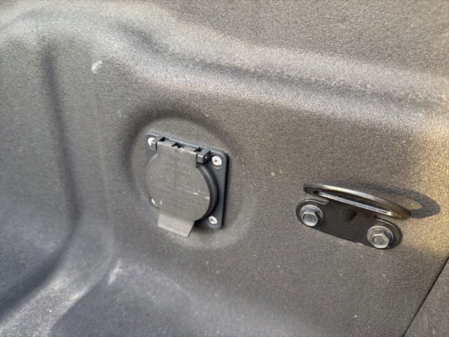 Used 2022 Nissan Frontier SV image 11