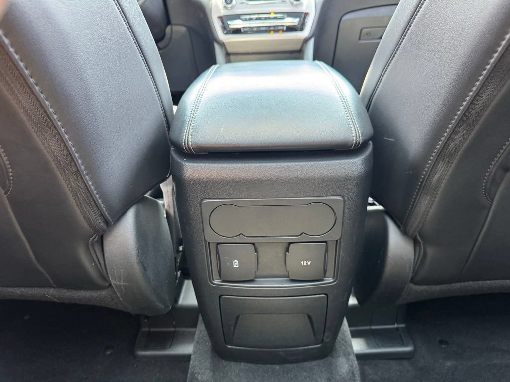 Certified 2023 Ford Explorer XLT w/ Equipment Group 202A AWD/4WD image 10