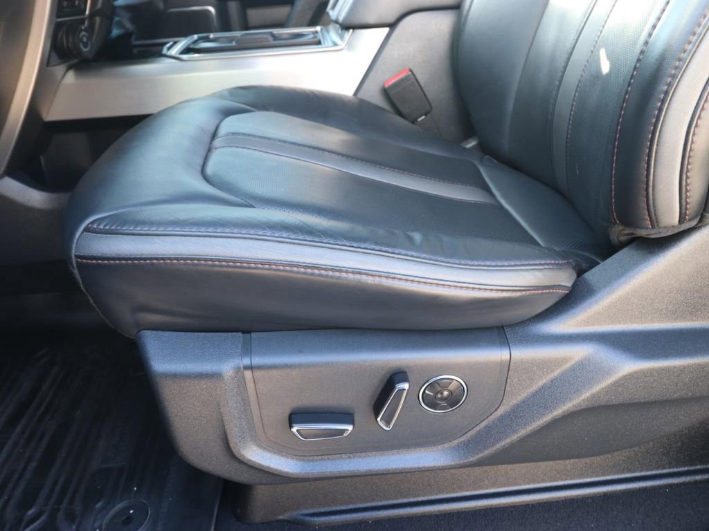 Certified 2022 Ford F450 Platinum w/ FX4 Off-Road Package image 18