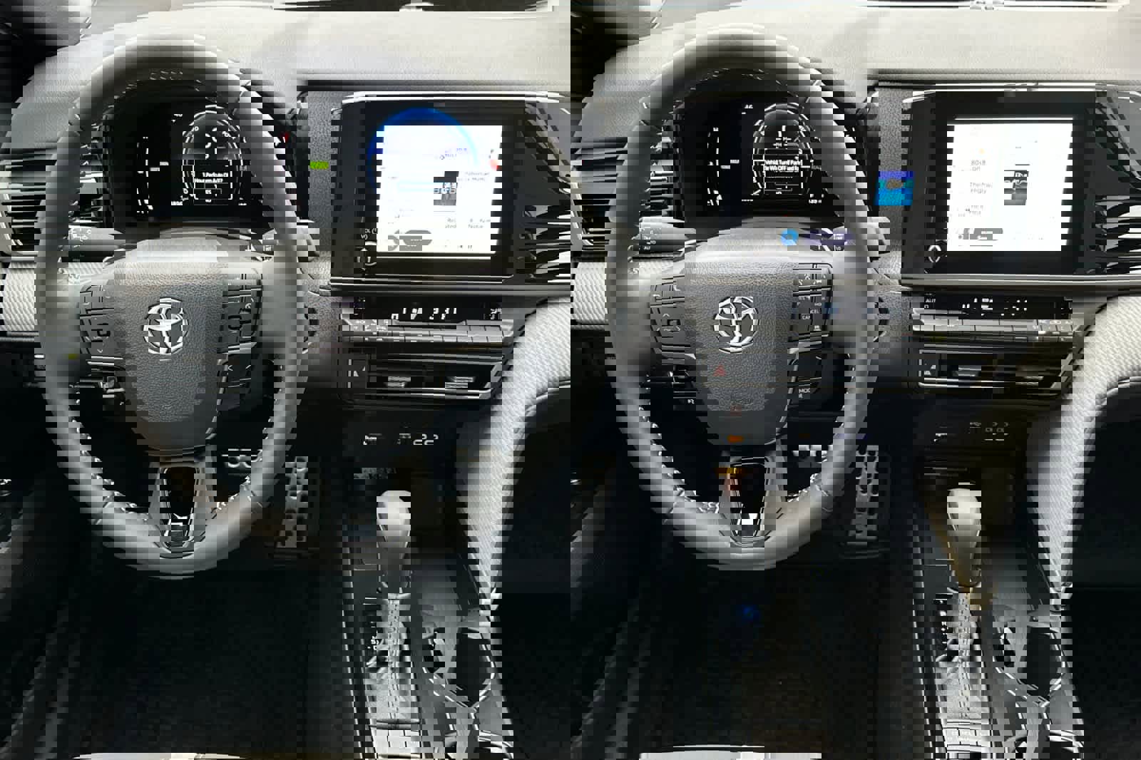 Used 2025 Toyota Camry SE image 14