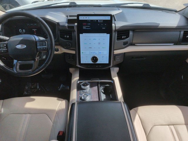 Certified 2024 Ford Expedition Platinum AWD/4WD image 17