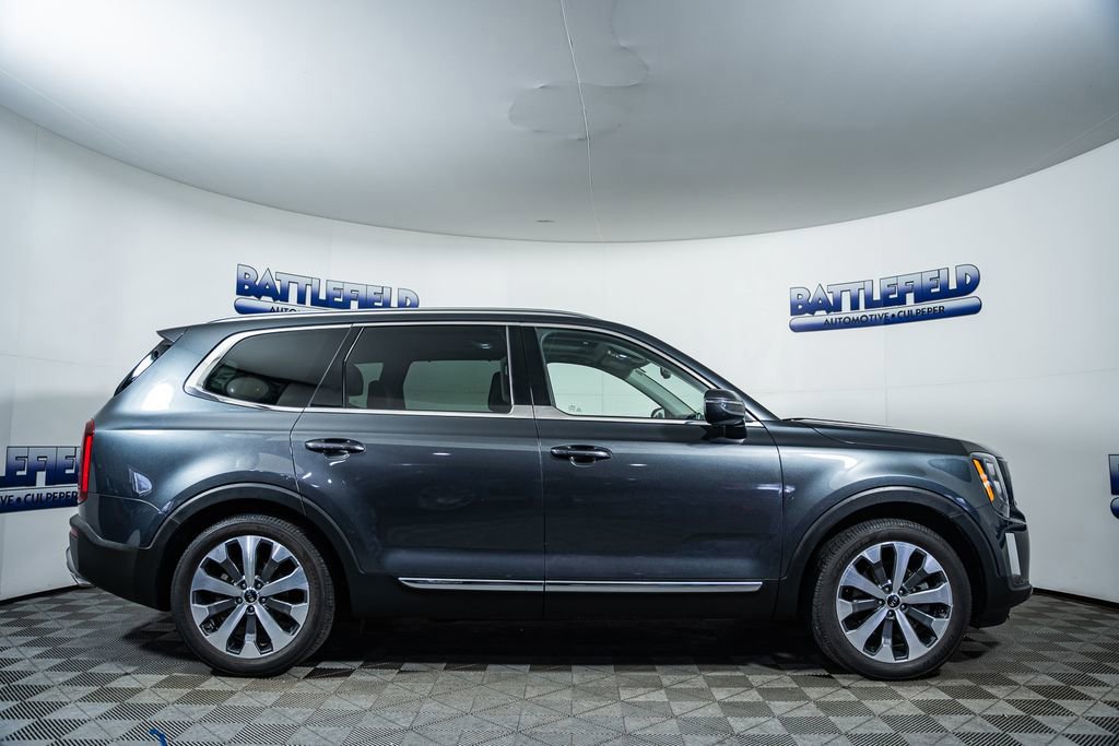 Used 2021 Kia Telluride EX w/ EX Premium Package image 5