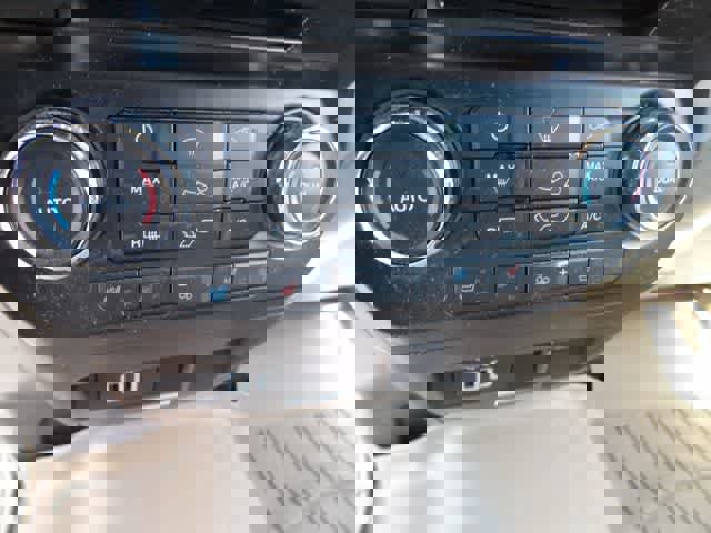 Certified 2017 Ford F150 Lariat w/ Trailer Tow Package image 17