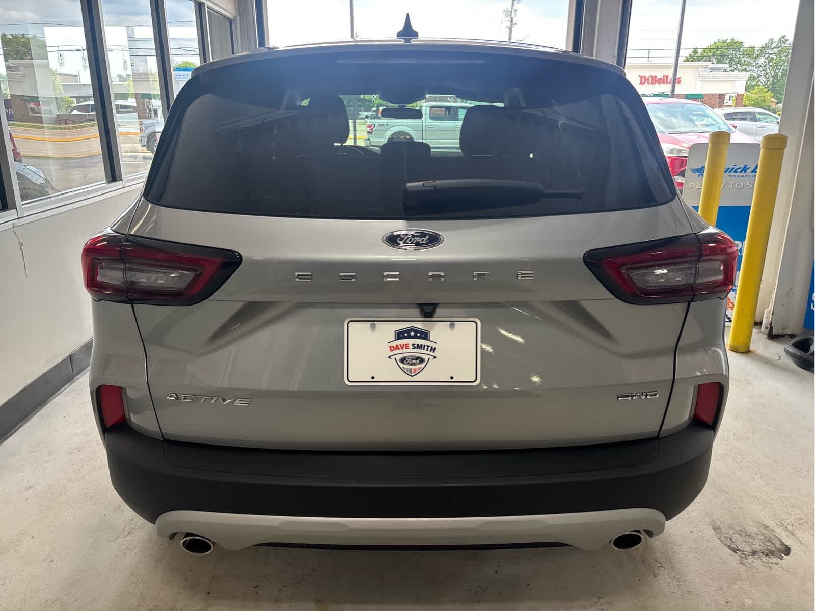 Certified 2024 Ford Escape Active AWD/4WD image 8
