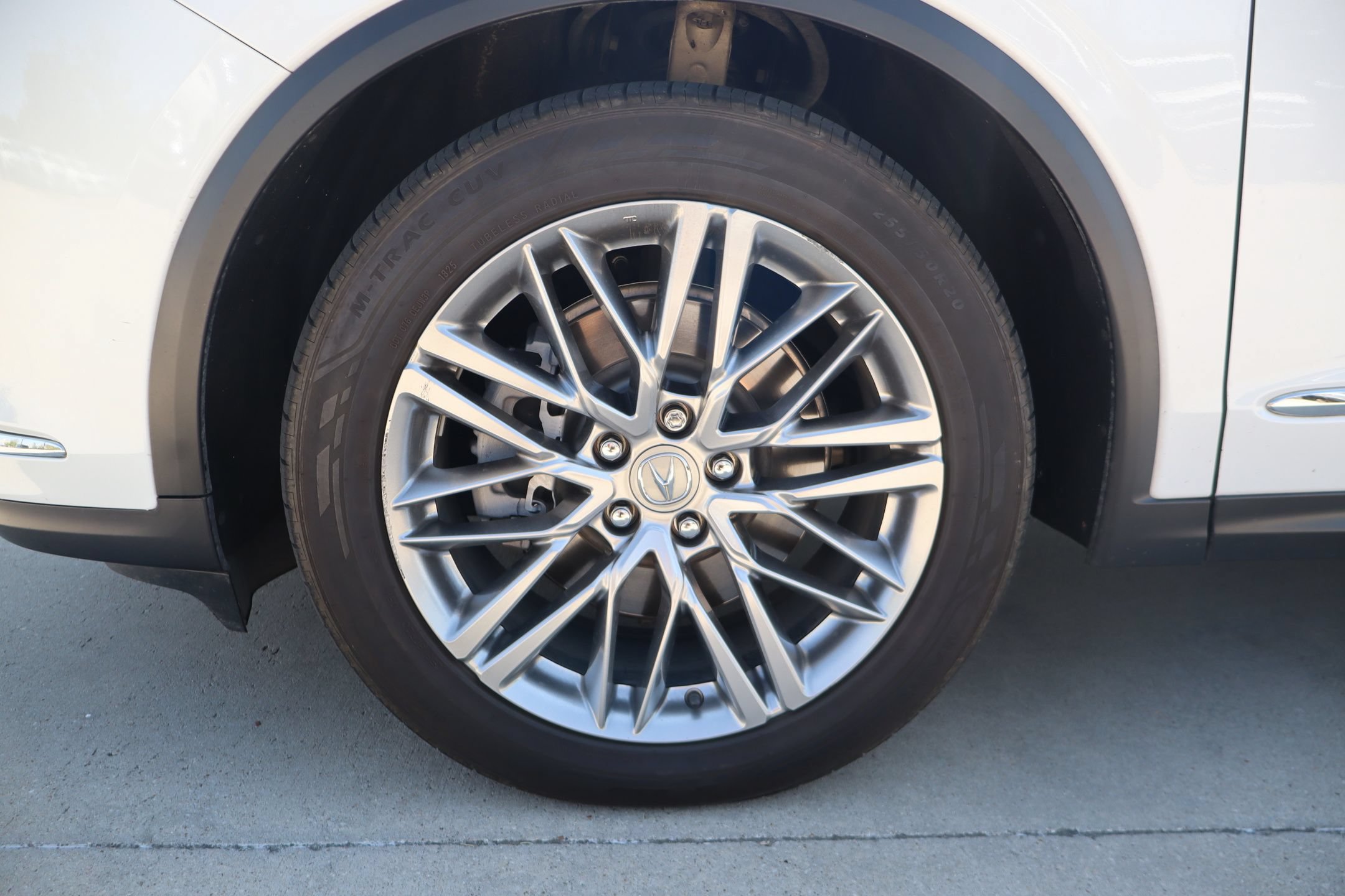 Used 2023 Acura MDX w/ Advance Package AWD/4WD image 10