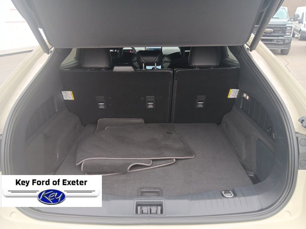 Certified 2025 Ford Mustang Mach-E GT image 12