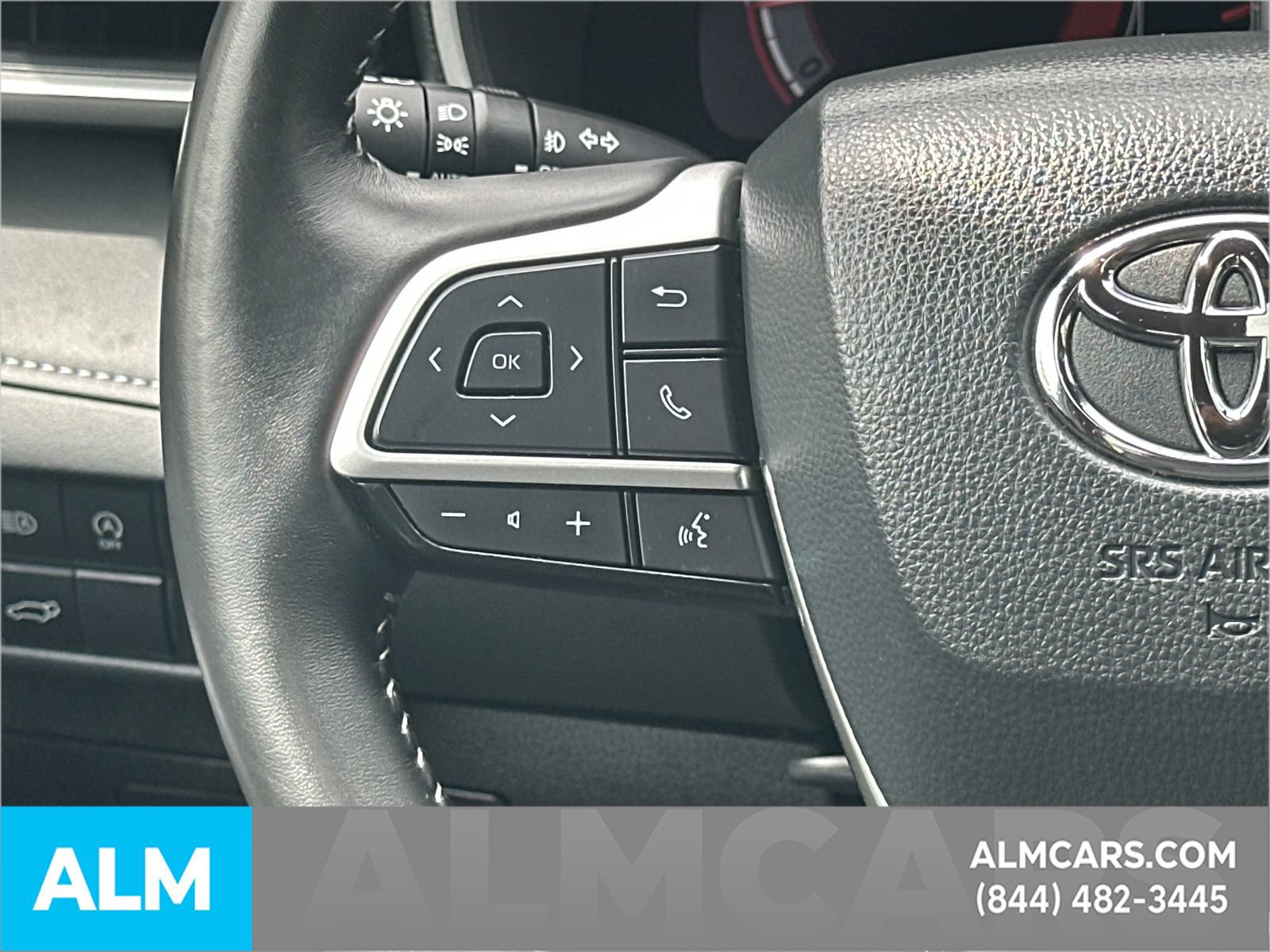 Used 2025 Toyota Highlander XSE AWD/4WD image 29