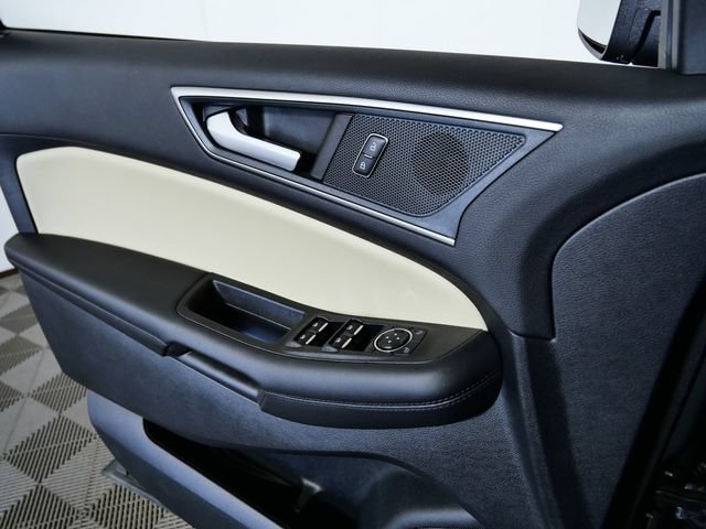 Certified 2024 Ford Edge SEL w/ Convenience Package AWD/4WD image 28