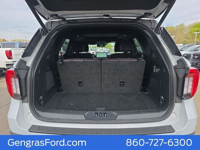 Certified 2025 Ford Explorer Platinum w/ LUX Leather Package AWD/4WD image 15