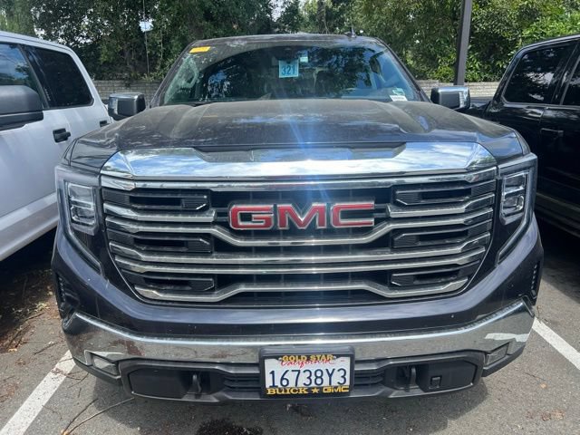 Used 2023 GMC Sierra 1500 SLT w/ SLT Premium Package RWD image 2