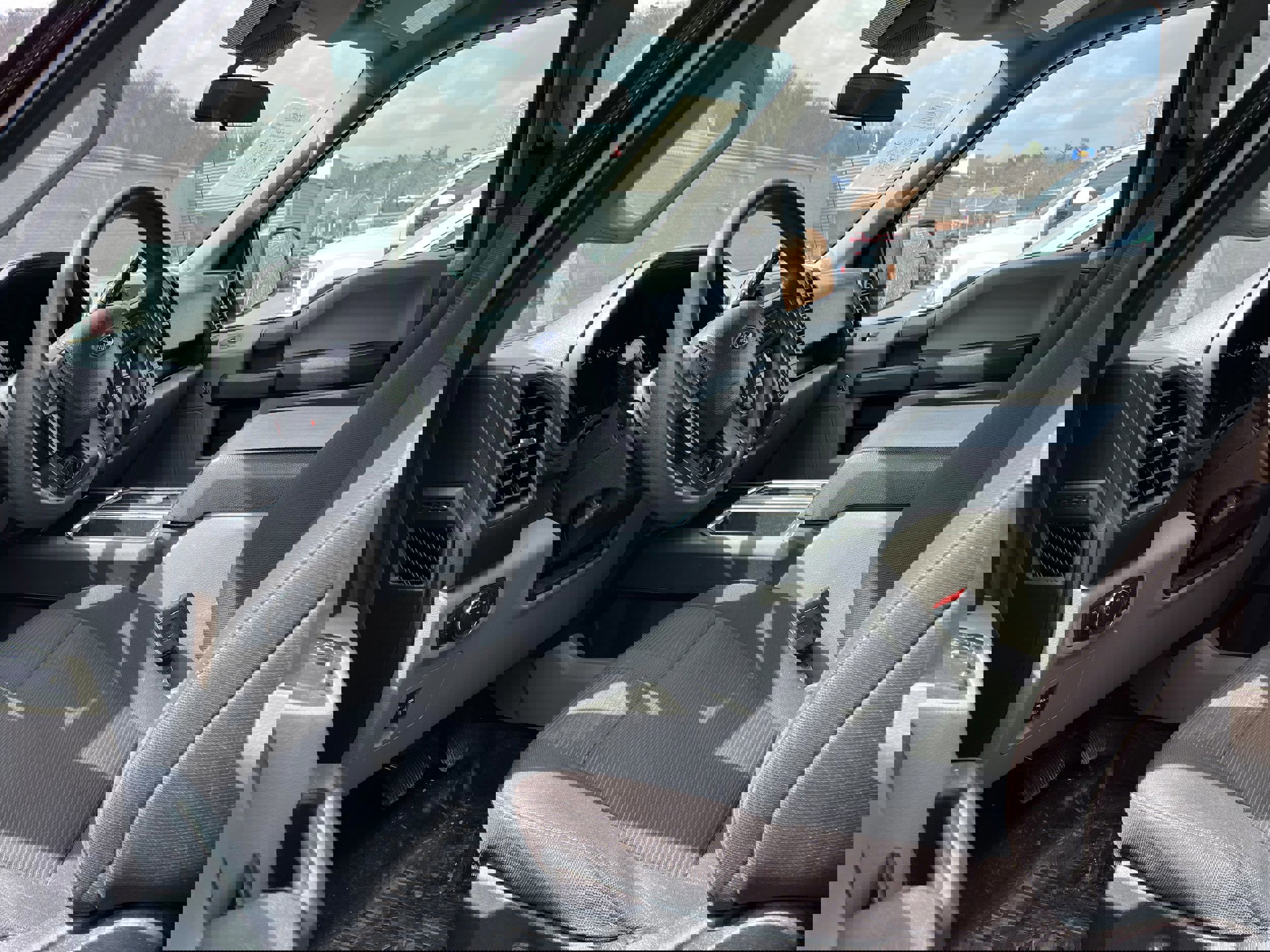 Certified 2019 Ford F150 XL w/ Equipment Group 101A Mid image 17