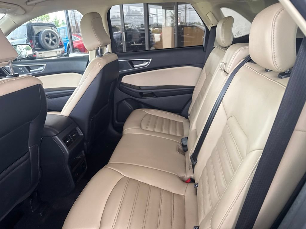 Certified 2024 Ford Edge SEL w/ Convenience Package AWD/4WD image 12