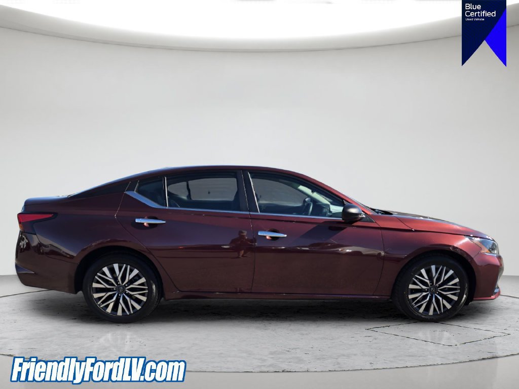Used 2025 Nissan Altima 2.5 SV FWD image 8