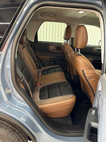 Certified 2025 Ford Bronco Sport Outer Banks w/ Outer Banks Tech Package+ AWD/4WD image 17