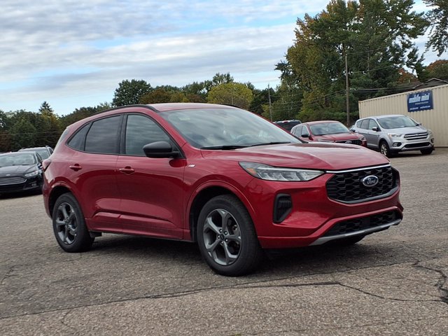 Certified 2024 Ford Escape ST-Line w/ Tech Pack #1 AWD/4WD image 1
