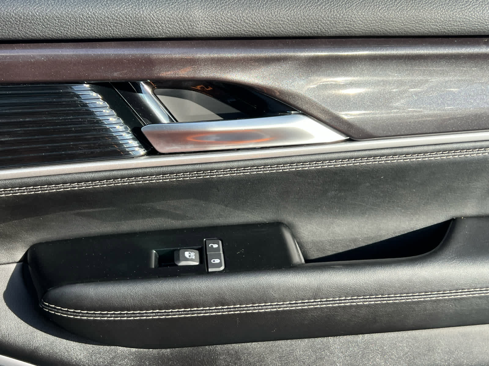 Used 2023 Jeep Wagoneer 4WD w/ Convenience Group I image 20