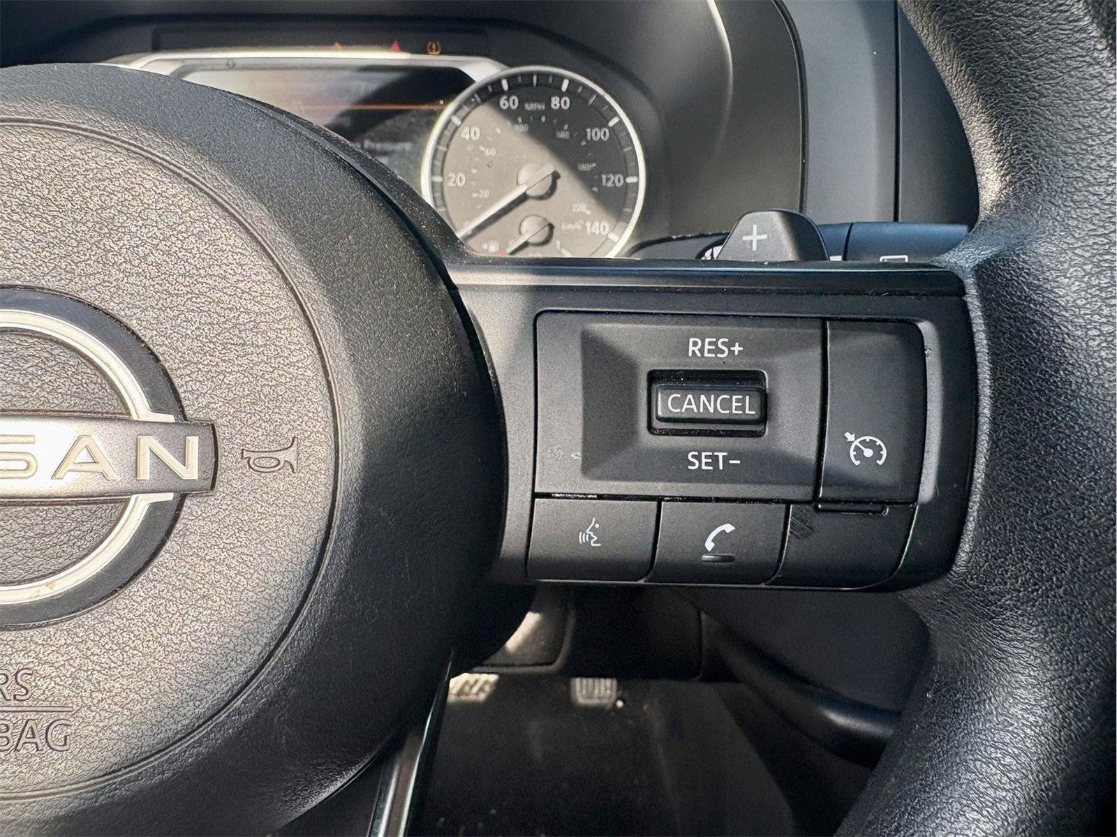 Used 2023 Nissan Pathfinder S AWD/4WD image 15