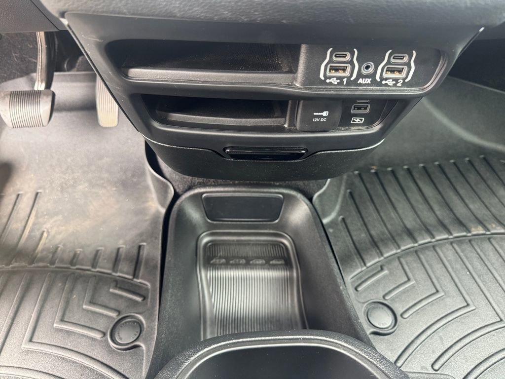 Used 2022 Chrysler Pacifica Touring-L w/ S Appearance Package image 24