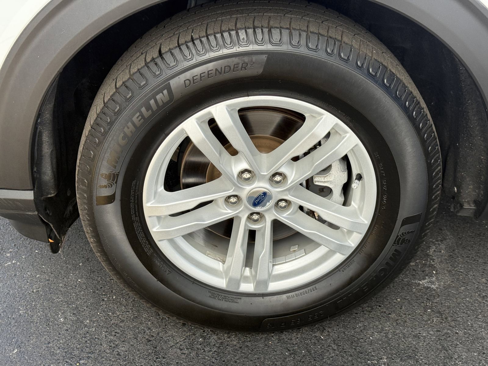 Certified 2021 Ford Explorer XLT w/ Equipment Group 202A image 30