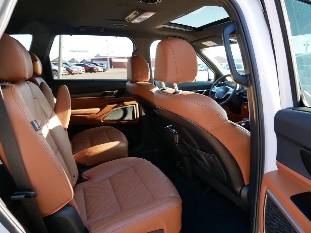 Used 2025 Kia Telluride EX X-Line AWD/4WD image 9