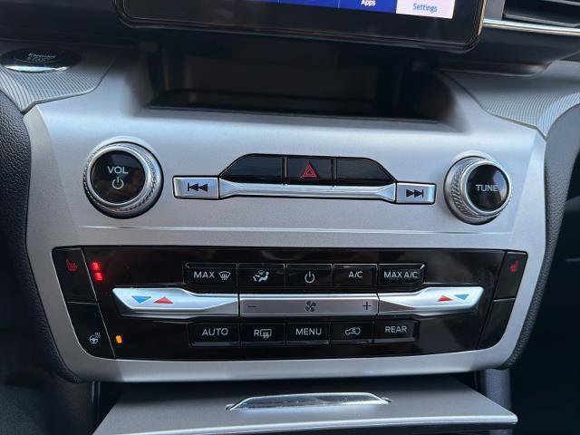 Certified 2022 Ford Explorer XLT w/ Equipment Group 202A image 26