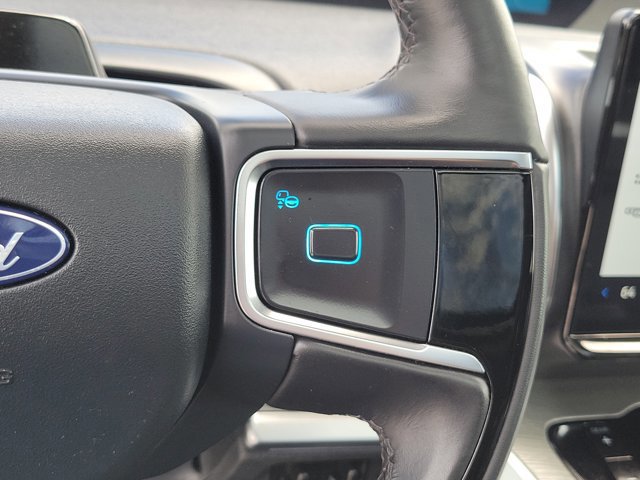 Certified 2025 Ford Expedition Platinum image 28